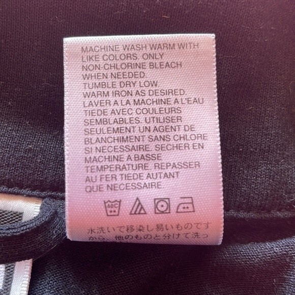 The North Face Knit Black Button Down Shirt with 3/4 Sleeves, size Small - Picture 5 of 5